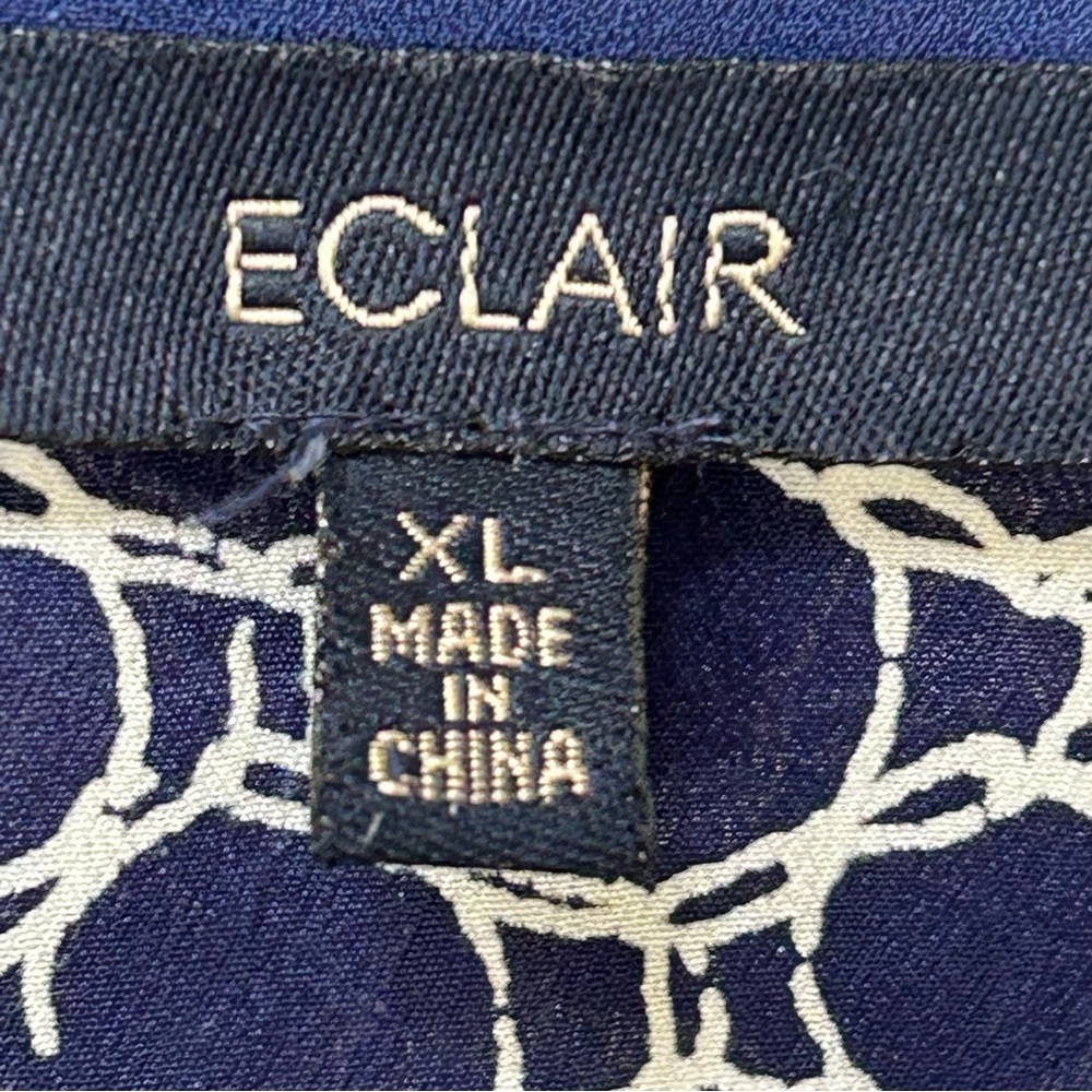 Eclair White/Blue Chicken Wire Patterned Popover Split Neck Top Sz 2X - Picture 12 of 12